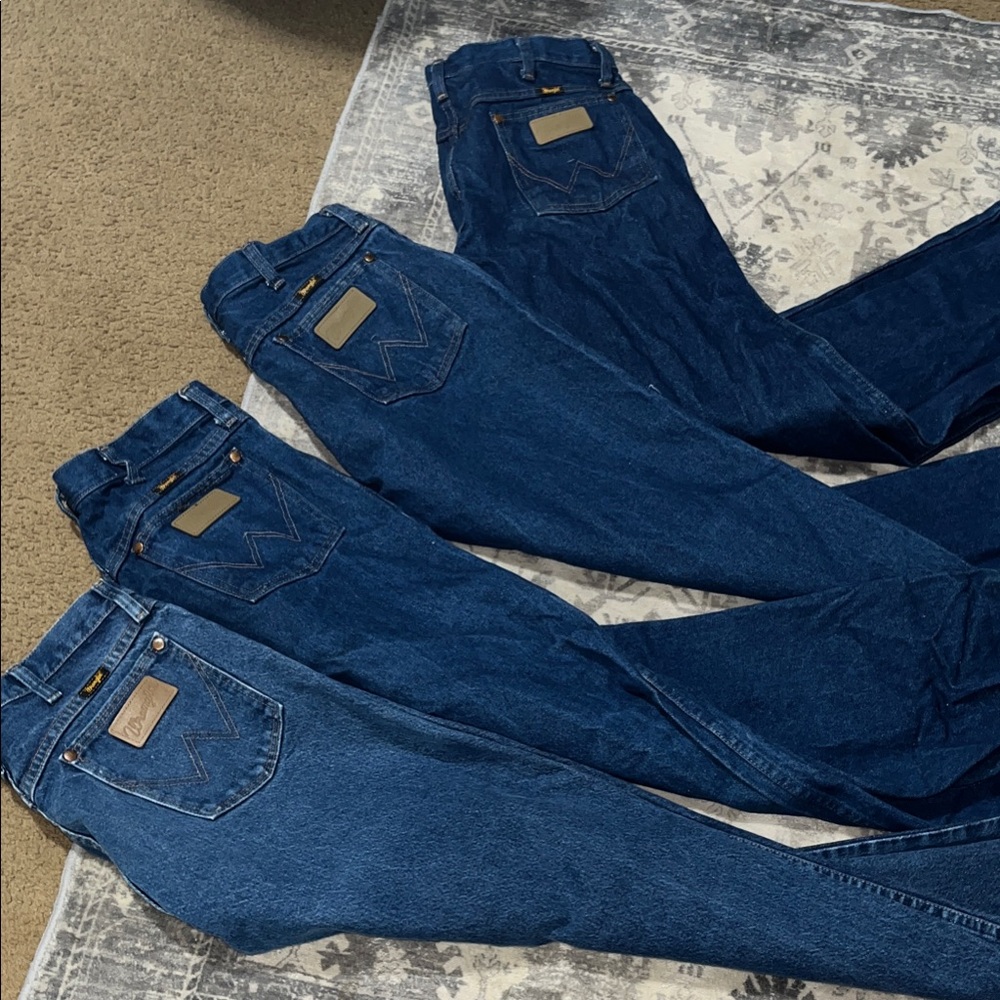 Wrangler Men's Relaxed Jeans in Rich Blue Shades 32x30 4 pair cowboy cut